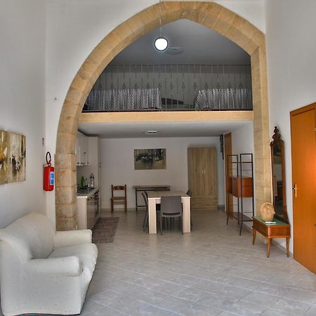 Holiday Home Castle Salemi - Casa Vacanze Екстериор снимка